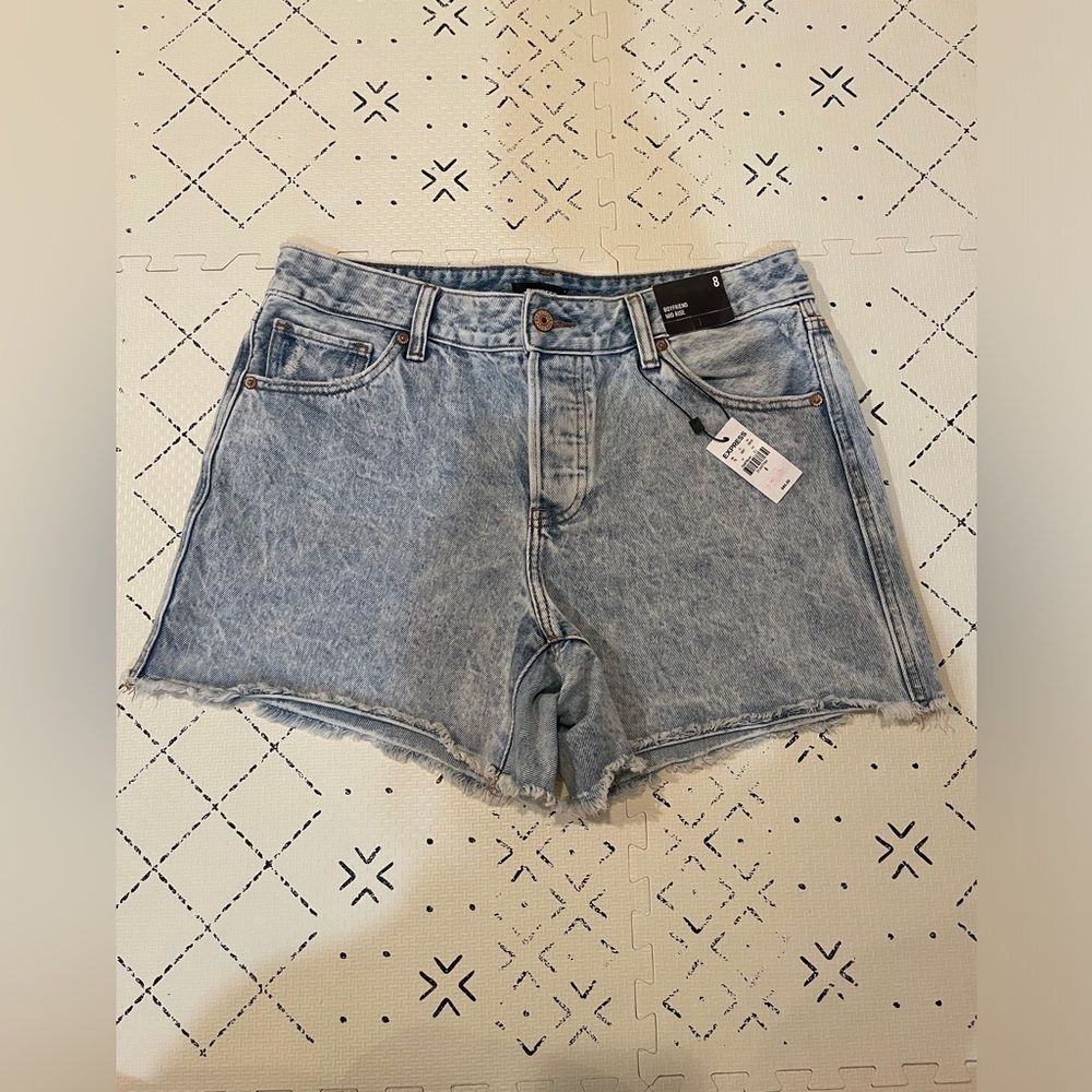 NWT Expresss Boyfriend mid rise denim shirts size‎ 8